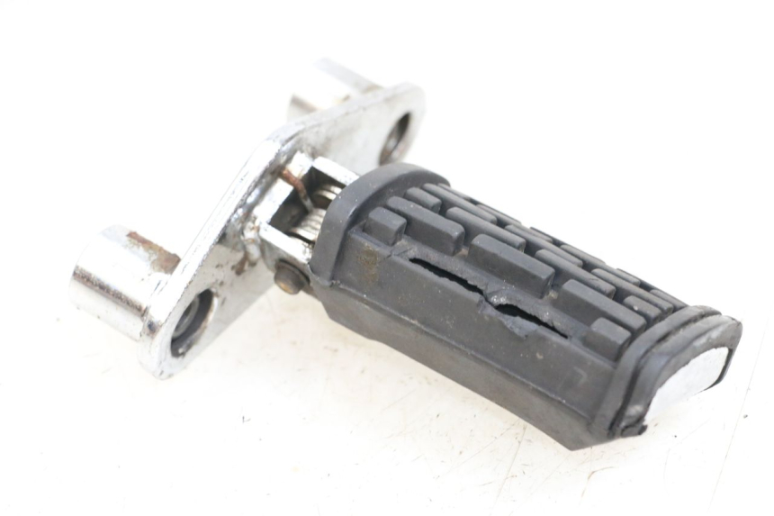 photo de FRONT RIGHT FOOTREST MOUNT APRILIA CLASSIC 125 (1995 - 2001) - Product overview