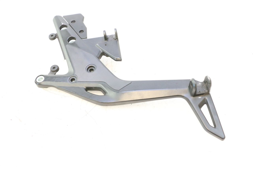 photo de FRONT RIGHT FOOTREST MOUNT KAWASAKI ER-6 ER6 F ABS 650 (2012 - 2016) - Component detail