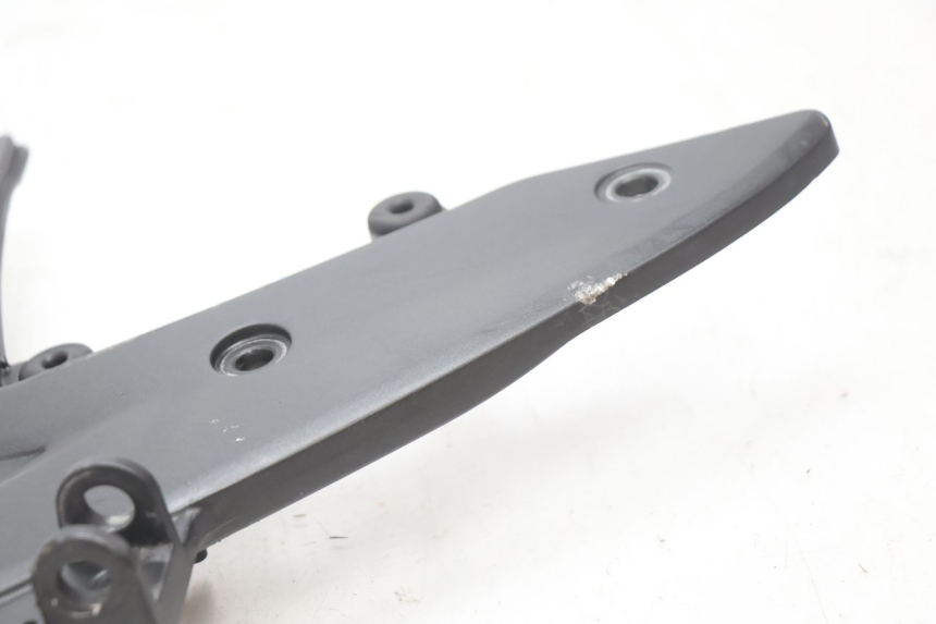 photo de FRONT RIGHT FOOTREST MOUNT KAWASAKI ER-6 ER6 N 650 (2005 - 2009) - Product overview