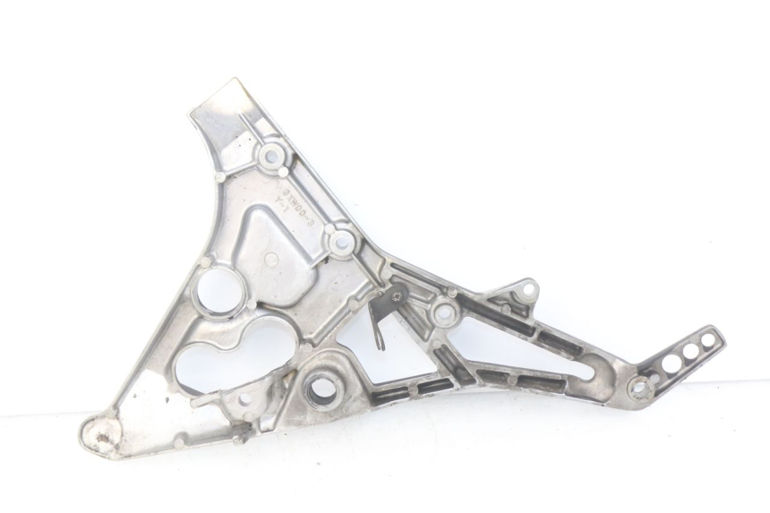 photo de RIGHT FRONT FOOTREST BRACKET YAMAHA FJ 3CX 1200 (1986 - 1996) - Alternative perspective