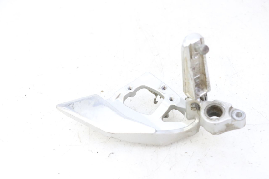 photo de RIGHT FRONT FOOTREST BRACKET YAMAHA FJR ABS 1300 (2016 - 2020) - Alternative perspective
