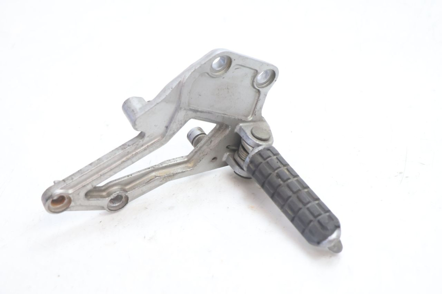 photo de FRONT RIGHT FOOTREST MOUNT KAWASAKI GPX F ZX750F 750 (1986 - 1990) - Main view