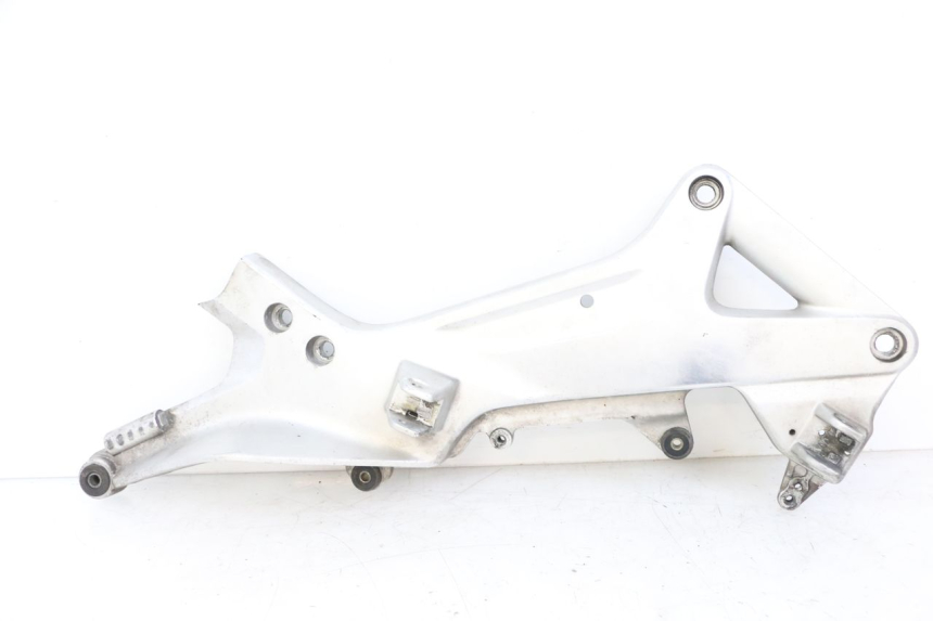 photo de FRONT RIGHT FOOTREST MOUNT HONDA ST PAN EUROPEAN 1300 (2002 - 2013) - Main view