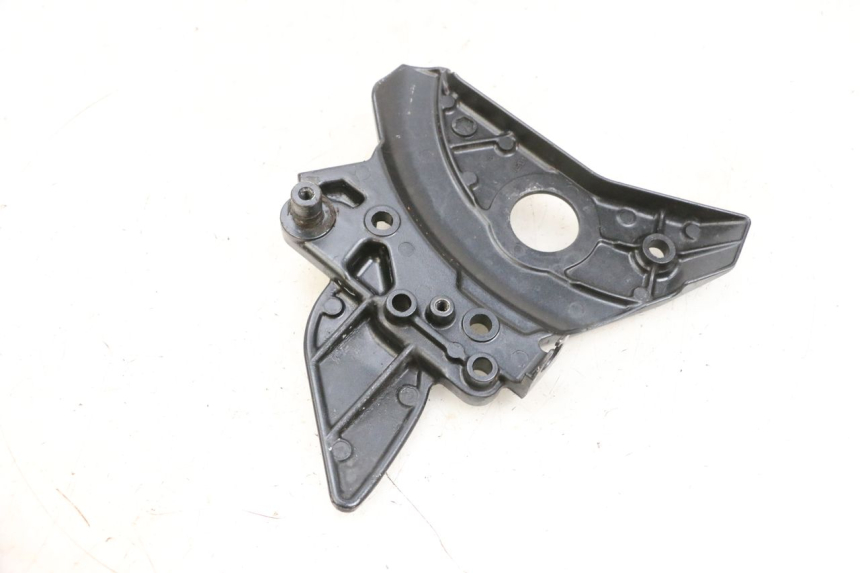 photo de FRONT RIGHT FOOTREST MOUNT KAWASAKI ZR 7 750 (1999 - 2004) - Zoom on usage condition