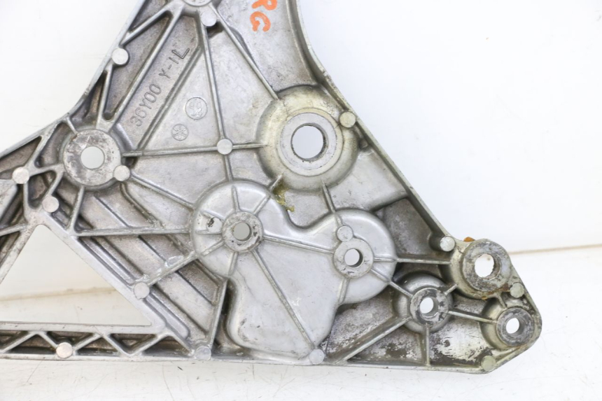 photo de FRONT LEFT FOOTREST MOUNT YAMAHA FJ 36Y 1100 (1984 - 1985) - Technical close-up