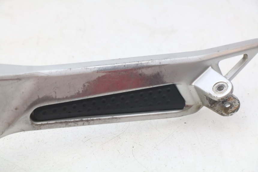 photo de LEFT FRONT FOOTREST BRACKET YAMAHA FJR ABS 1300 (2006 - 2012) - Component detail