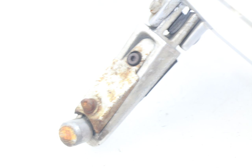 photo de LEFT FRONT FOOTREST BRACKET YAMAHA FJR ABS 1300 (2006 - 2012) - Technical close-up