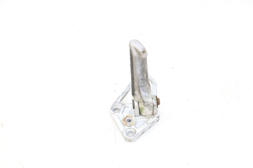 photo de LEFT FRONT FOOTPEG BRACKET KAWASAKI GPX R WARBIRD 600 (1988 - 1993) - Alternative perspective