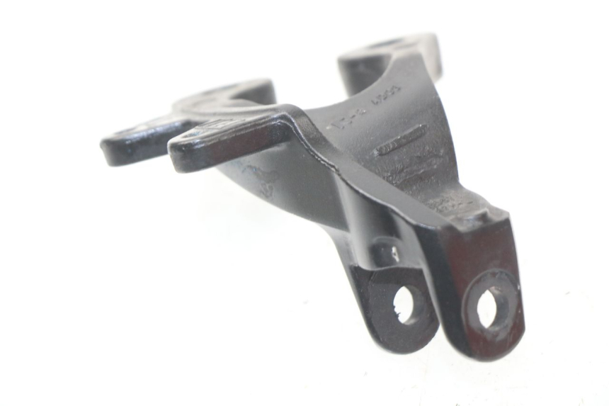 photo de FRONT LEFT FOOTREST MOUNT SUZUKI GSX-R GSXR K16 1000 (2012 - 2016) - Component detail