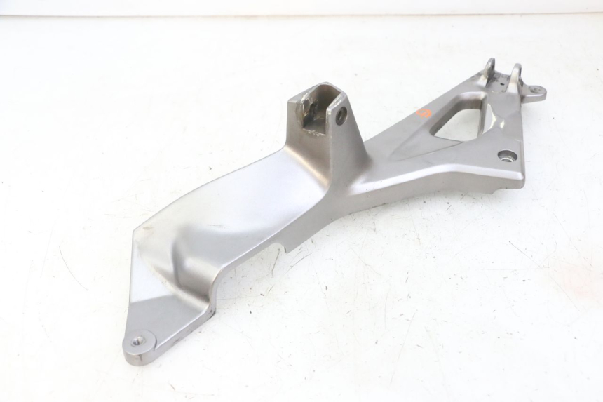 photo de FRONT LEFT FOOTREST MOUNT HONDA NTV DEAUVILLE ABS 700 (2007 - 2016) - Checked used part