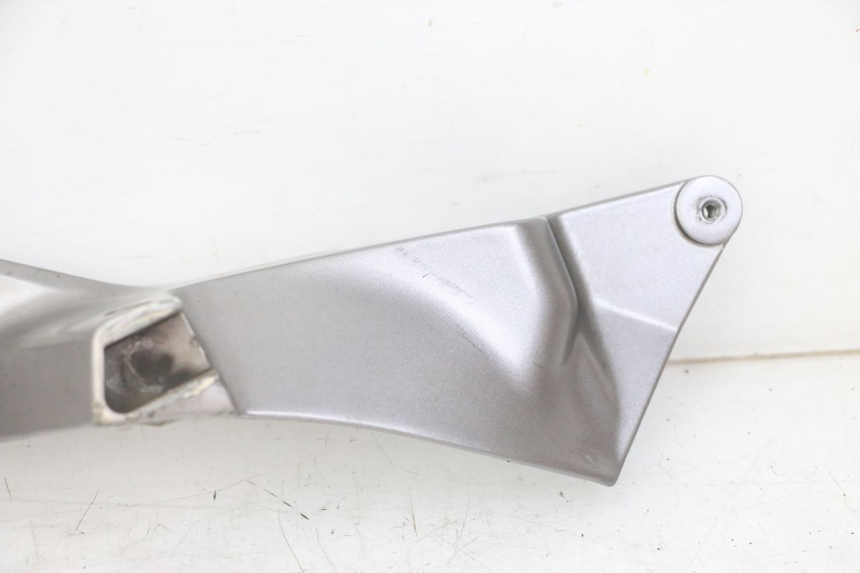 photo de FRONT LEFT FOOTREST MOUNT HONDA NTV DEAUVILLE ABS 700 (2007 - 2016) - Markings and original references