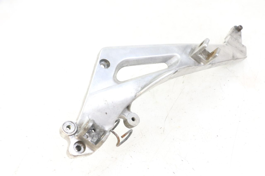 photo de LEFT FRONT FOOTREST BRACKET HONDA NTV DEAUVILLE 650 (1998 - 2001) - Main view