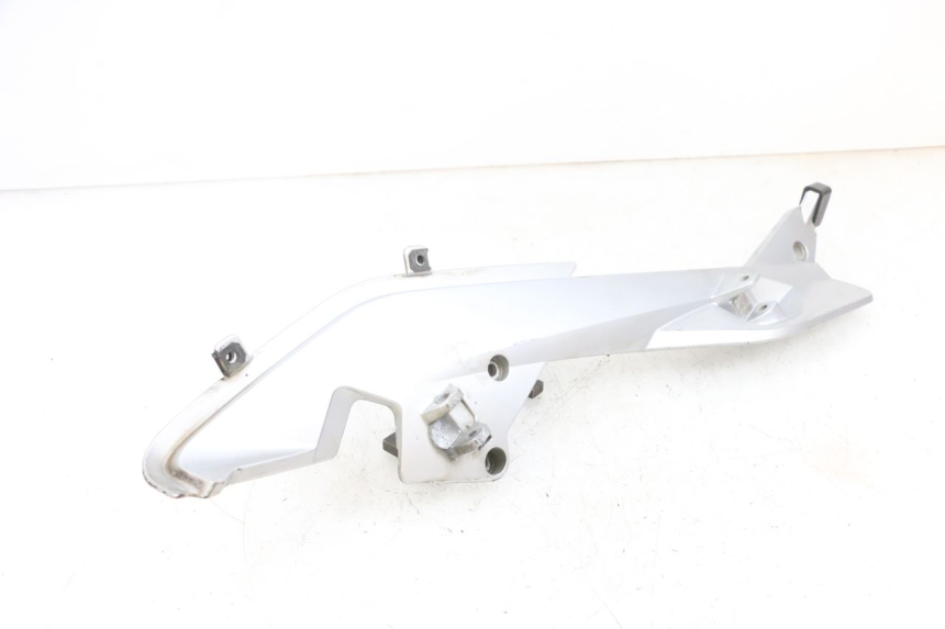 photo de FRONT LEFT FOOTREST MOUNT BMW R RT ABS 1200 (2010 - 2014) - Checked used part