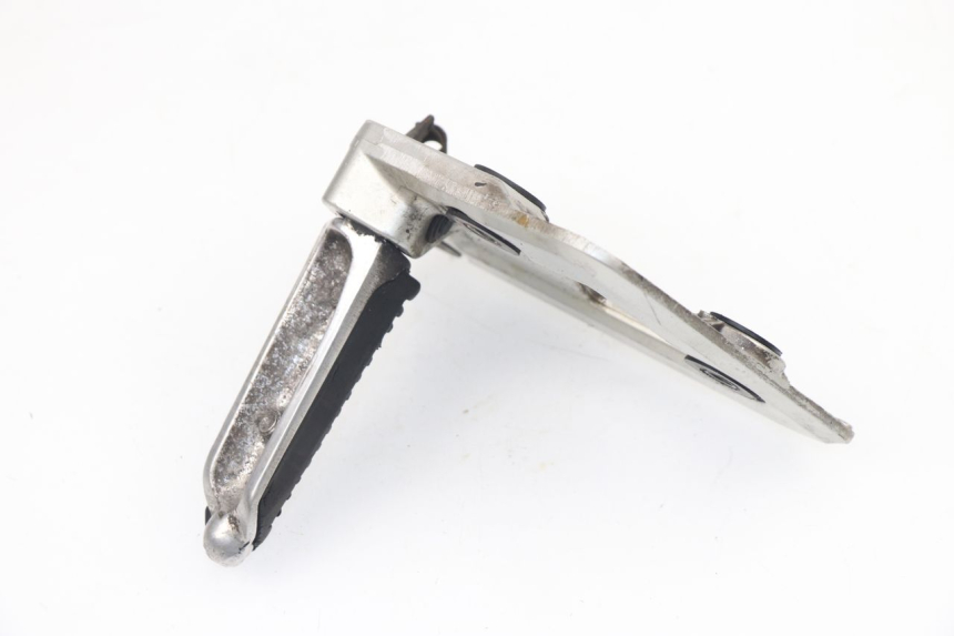 photo de FRONT LEFT FOOTREST MOUNT SUZUKI GSX F GSXF 750 (1988 - 1998) - Product overview