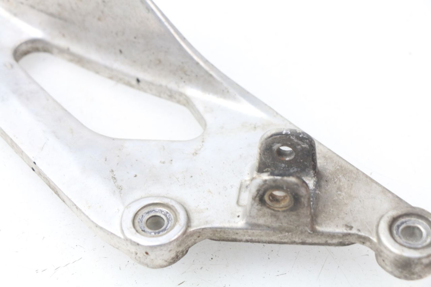 photo de FRONT LEFT FOOTREST MOUNT YAMAHA TDM ABS 900 (2002 - 2014) - Product overview