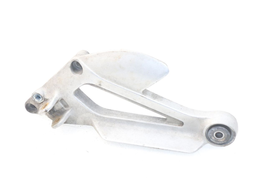 photo de FRONT LEFT FOOTREST MOUNT YAMAHA XJ600 XJ DIVERSION 600 (1992 - 1997) - Main view