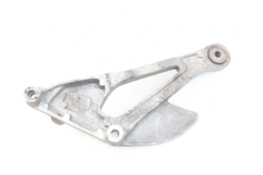 photo de FRONT LEFT FOOTREST MOUNT YAMAHA XJ600 XJ DIVERSION 600 (1992 - 1997) - Zoom on usage condition