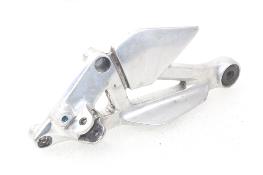 photo de FRONT LEFT FOOTREST MOUNT YAMAHA XJ600 XJ DIVERSION 600 (1992 - 1997) - Main view