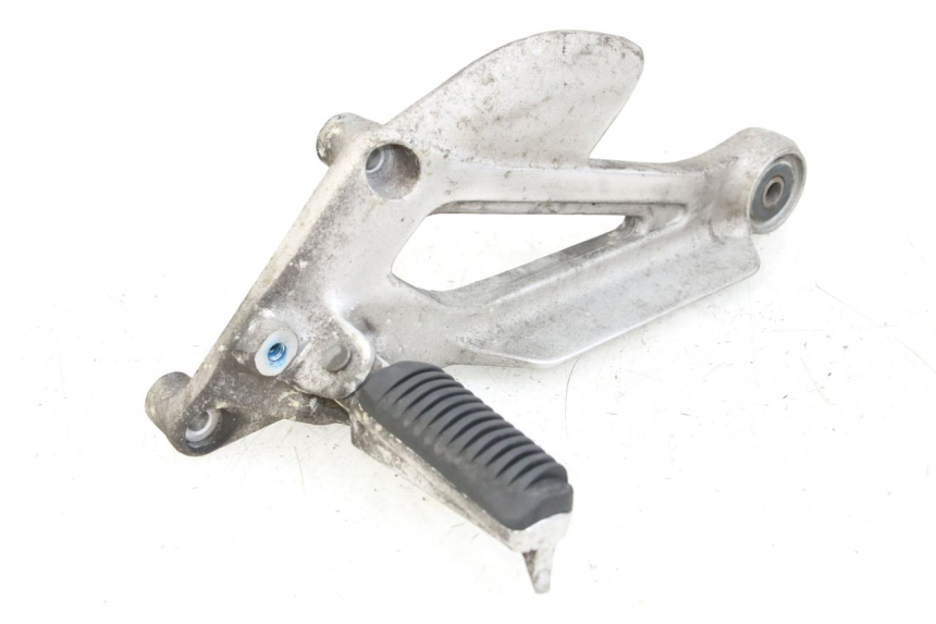 photo de FRONT LEFT FOOTREST MOUNT YAMAHA XJ600 XJ DIVERSION 600 (1992 - 1997) - Product overview