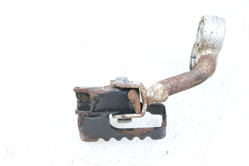 photo de LEFT FRONT FOOTREST BRACKET HYOSUNG XRX 125 (2000 - 2008) - Component detail