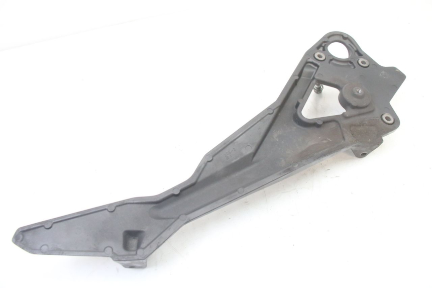 photo de FRONT LEFT FOOTREST MOUNT YAMAHA XJ6 600 (2008 - 2016) - Product overview