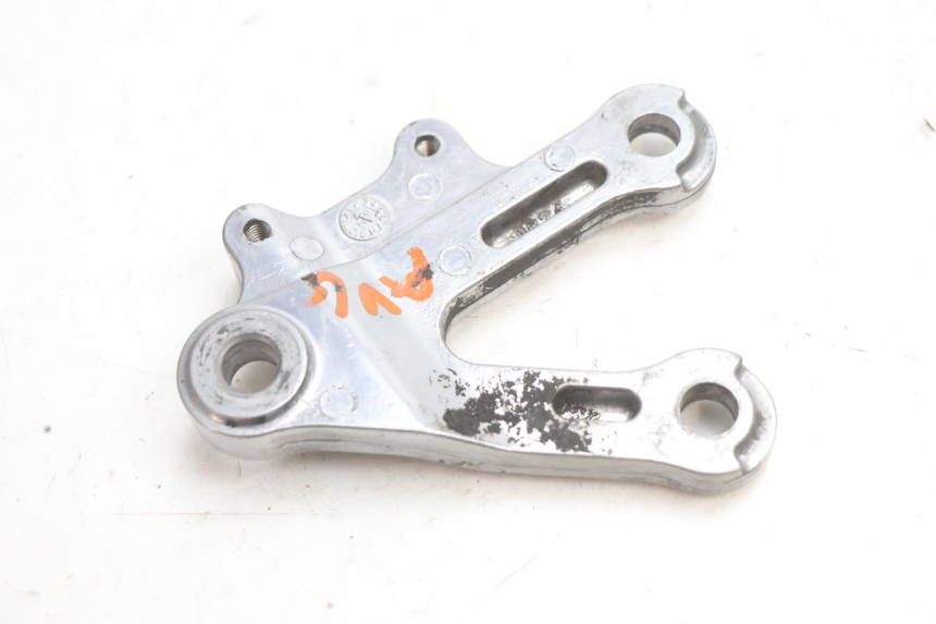 photo de FRONT LEFT FOOTREST MOUNT KAWASAKI ZX-6R ZX6R 600 (2000 - 2002) - Alternative perspective