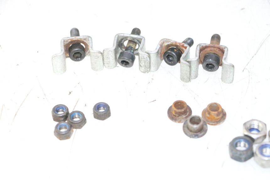 photo de PLATE TOP BOX PIAGGIO MP3 500 (2016 - 2018) - Alternative angle