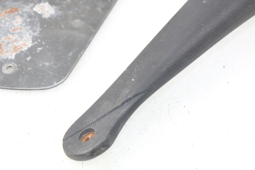 photo de PLATE TOP BOX PIAGGIO SKIPPER 125 (2000 - 2004) - Technical close-up