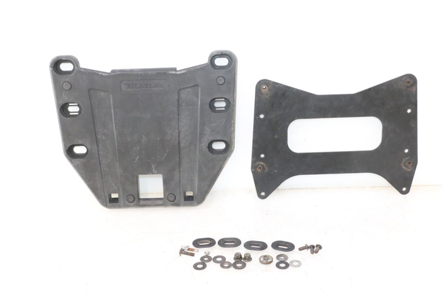 photo de PLATE TOP BOX HONDA XLV VARADERO 125 (2007 - 2012) - Main view