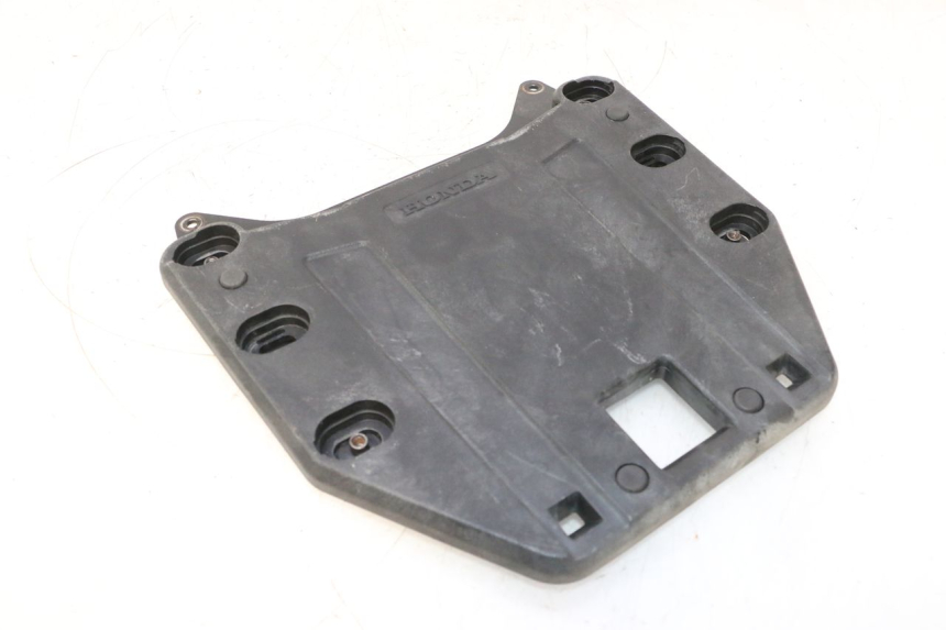 photo de PLATE TOP BOX HONDA XLV VARADERO 125 (2007 - 2012) - Component detail