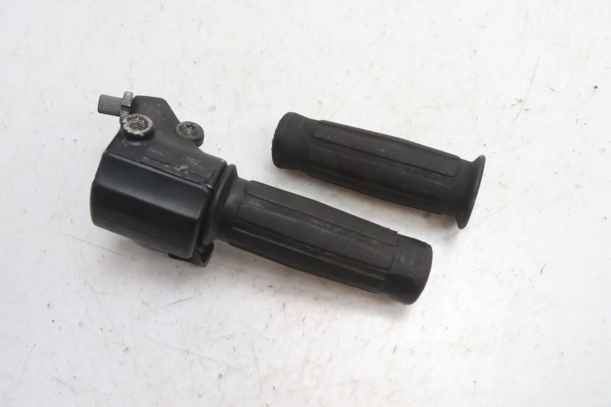 photo de THROTTLE GRIP PEUGEOT 103 SPX CLIP 50 (1989 - 1992) - Main view