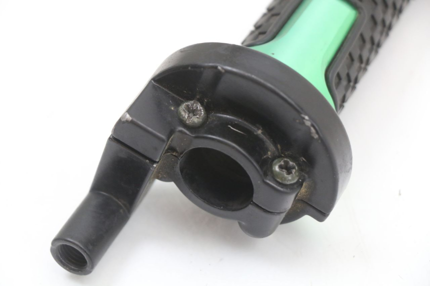 photo de THROTTLE GRIP ORION AGB37 CRF1 DIRT BIKE 140 - Technical close-up