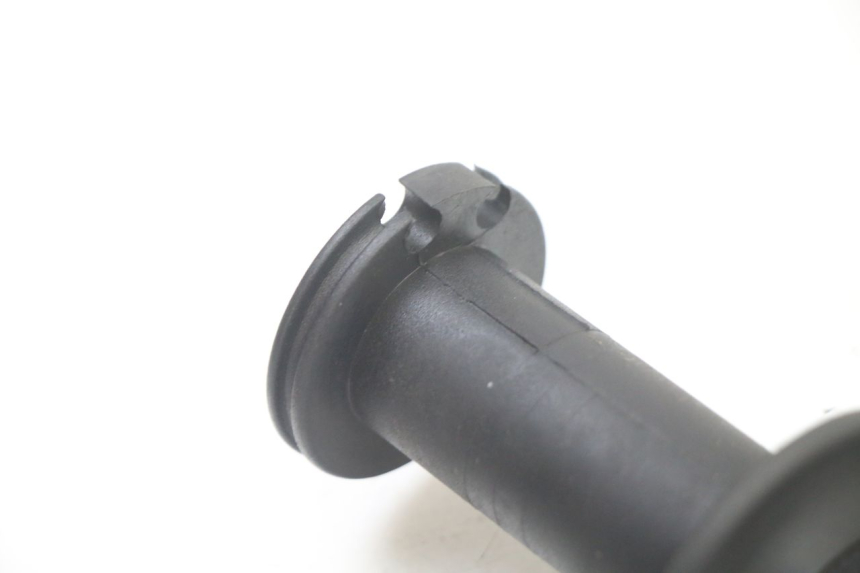 photo de THROTTLE GRIP APRILIA ATLANTIC 125 (2003 - 2009) - Alternative perspective