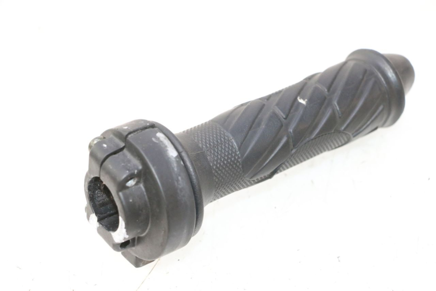 photo de THROTTLE GRIP MASH BIBOP 2.0 50 (2021 - 2026) - Technical close-up