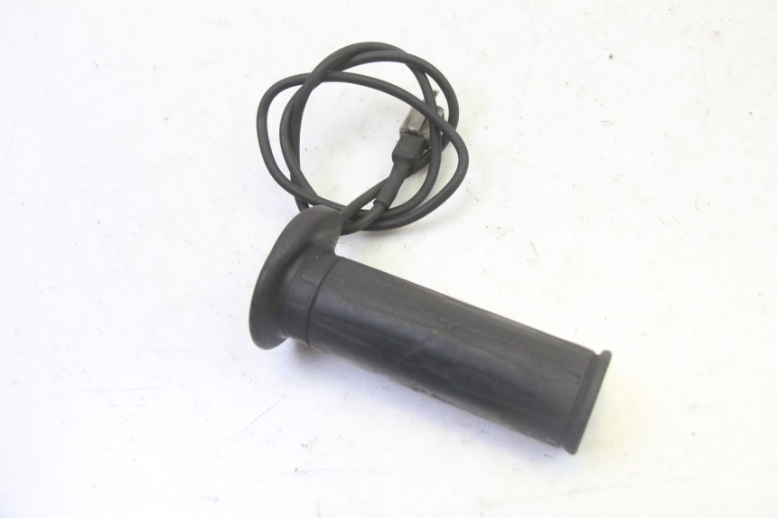 photo de THROTTLE GRIP SUZUKI BURGMAN 125 (2007 - 2014) - Surface and material condition