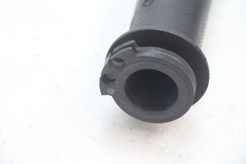 photo de THROTTLE GRIP YAMAHA BW'S BWS 125 (2010 - 2013) - Component detail