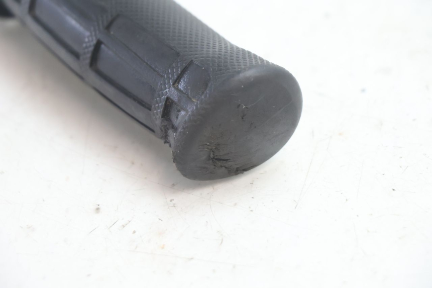 photo de THROTTLE GRIP YAMAHA BW'S BWS 125 (2010 - 2013) - Fixing points details