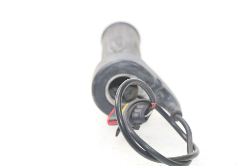 photo de THROTTLE GRIP ERIDER CARGO 1 (2009 - 2018) - Component detail