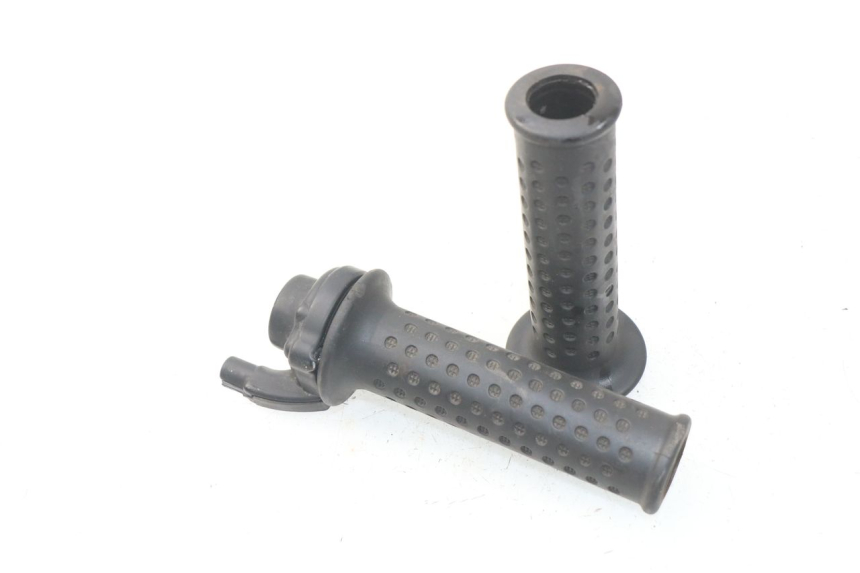 photo de THROTTLE GRIP PIAGGIO CARNABY 125 (2007 - 2011) - Main view