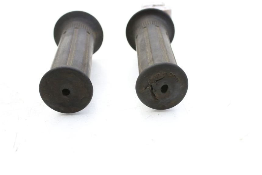photo de THROTTLE GRIP SUZUKI CP 80 (1985 - 1996) - Zoom on usage condition