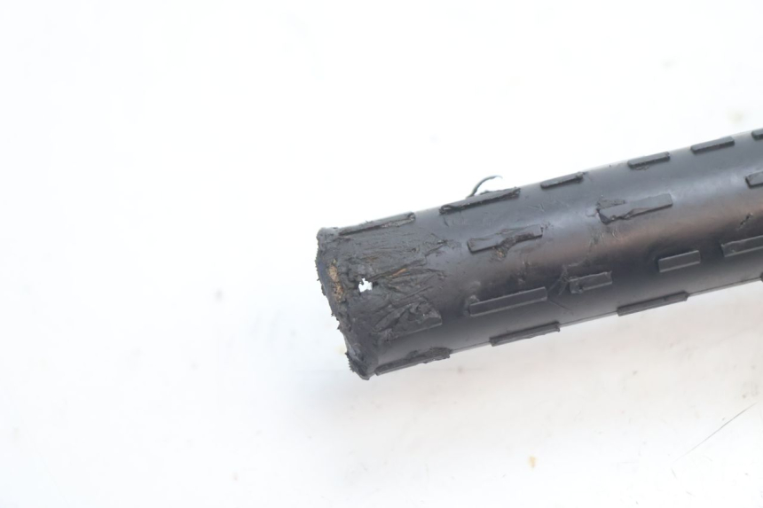 photo de THROTTLE GRIP HONDA CRF CR-F 125 (2020 - 2021) - Surface and material condition