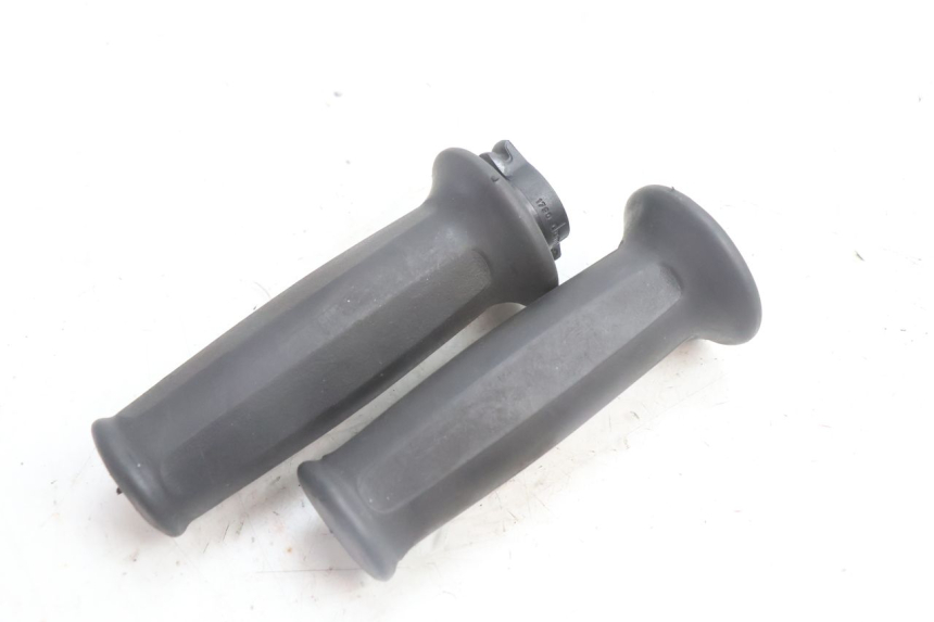 photo de THROTTLE GRIP MBK DAKOTA 50 (2003 - 2008) - Technical close-up
