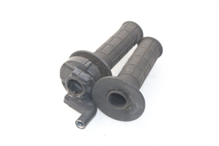 photo de THROTTLE GRIP LIFAN DIRTBIKE 50 - Technical close-up