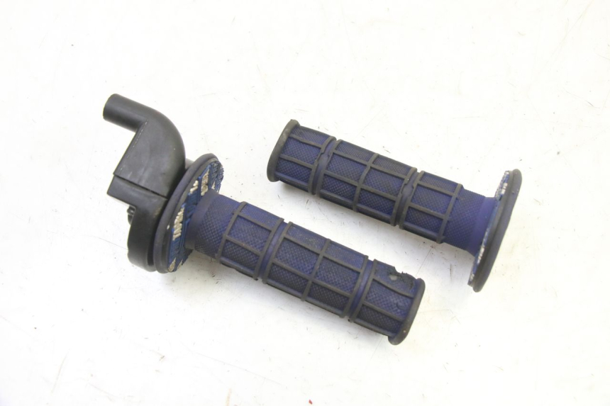 photo de THROTTLE GRIP BSE DIRTBIKE PH10L 125 - Main view