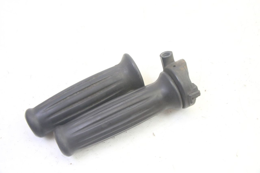 photo de THROTTLE GRIP PEUGEOT DJANGO 4T 50 (2014 - 2019) - Technical close-up