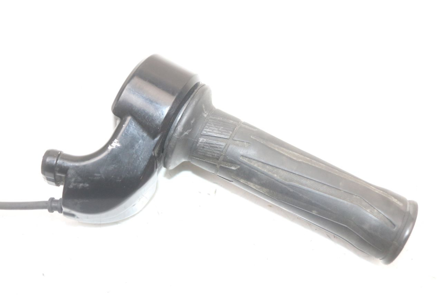 photo de THROTTLE GRIP YAMAHA FJR ABS 1300 (2006 - 2012) - Component detail