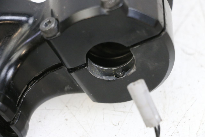 photo de THROTTLE GRIP YAMAHA FJR ABS 1300 (2006 - 2012) - Zoom on usage condition