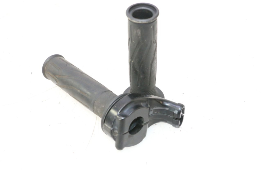 photo de THROTTLE GRIP YAMAHA FJR 1300 (2001 - 2005) - Product overview