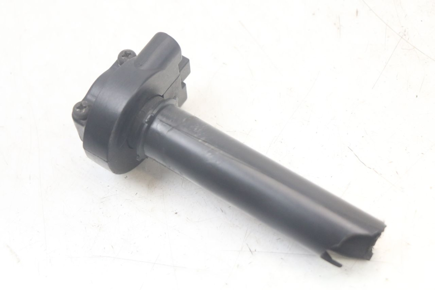 photo de THROTTLE GRIP MBK FLAME X 125 (2007 - 2016) - Alternative perspective