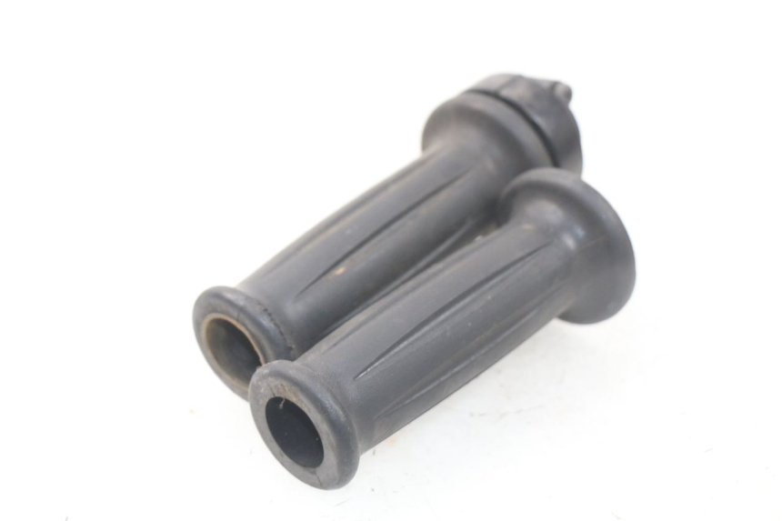 photo de THROTTLE GRIP MBK FLIPPER 115 (2013 - 2017) - Zoom on usage condition